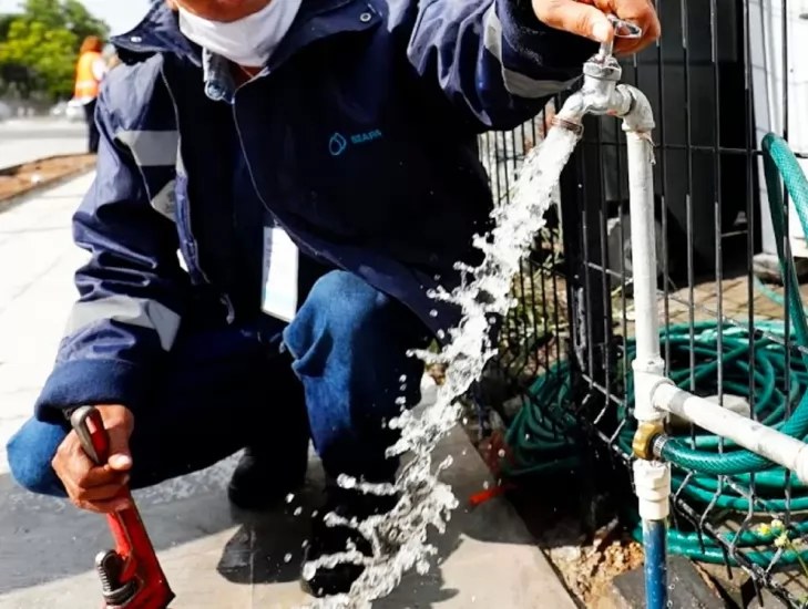 Arrancan cortes de agua potable a domicilios morosos de Tepic