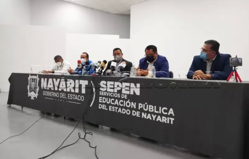 Oficial: 24 de mayo regresan a clases presenciales  en 32 escuelas de Nayarit