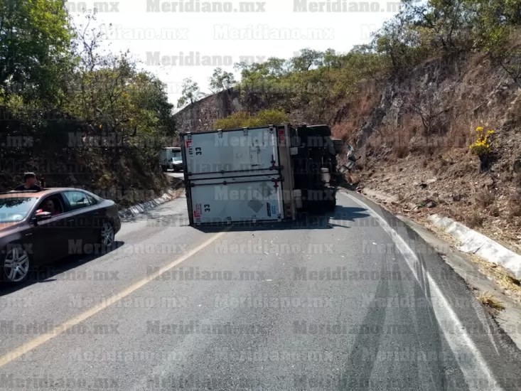 Desastroso accidente en la Compostela-Las Varas