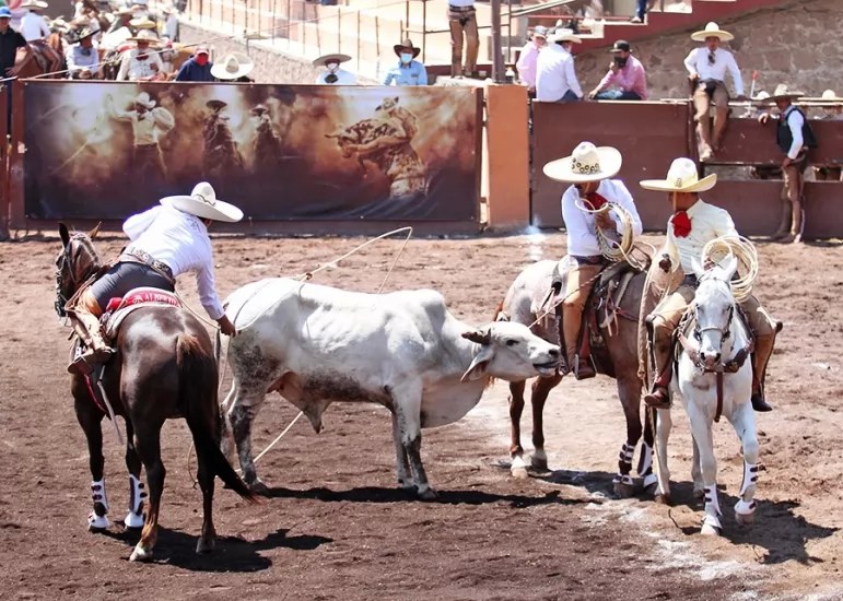 Gana Rancho El Quevedeño el primer compromiso del viernes
