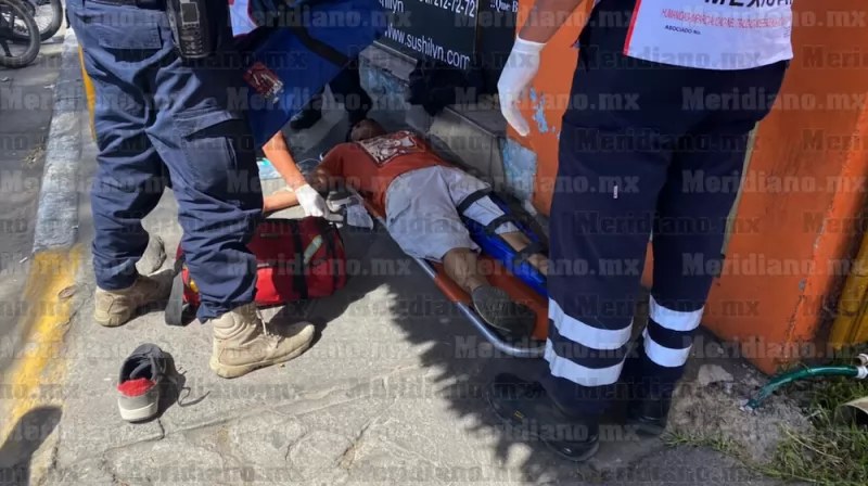 Motociclista herido tras aparatoso accidente en la avenida México