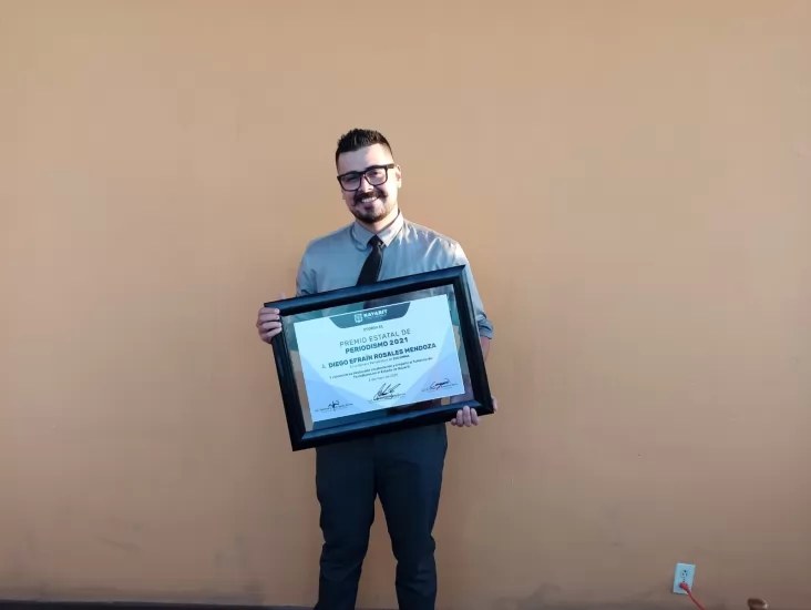¡Orgullo Meridiano!: Diego Rosales Mendoza gana Premio Estatal de Periodismo