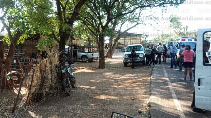 Dos jóvenes heridos tras fuerte accidente en Atonalisco