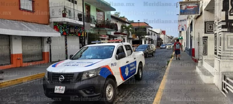 Roban 150 mil pesos a empleado de hotel en Puerto Vallarta