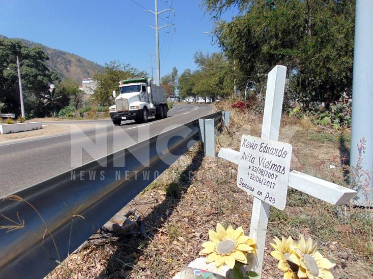 20 años después se construye puente peatonal en la colonia Nueva Alemania
