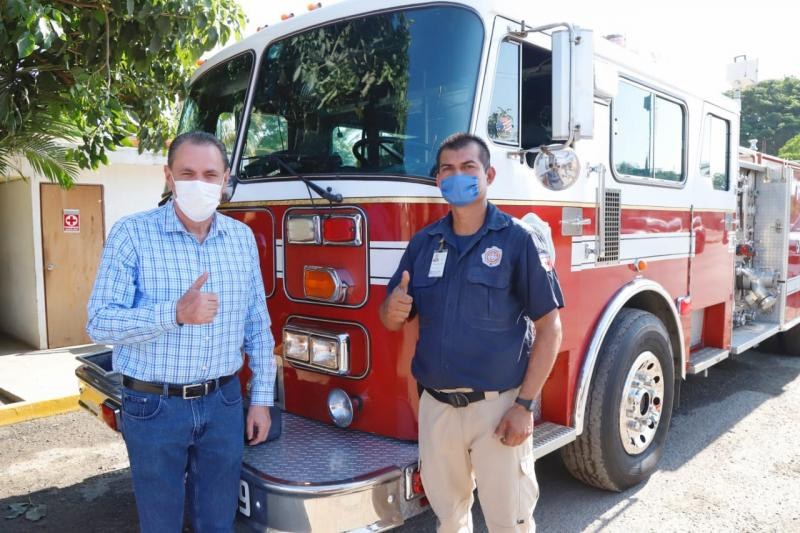 Agradece Jaime Cuevas donación de motobomba para Protección Civil