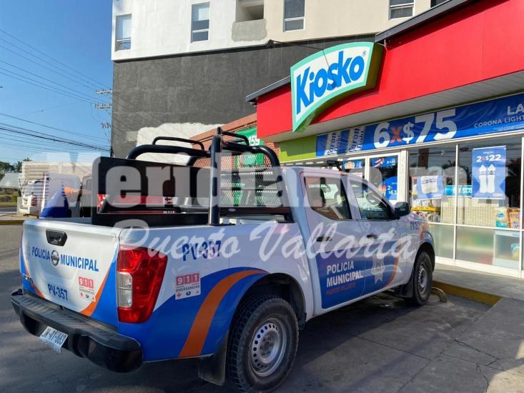 Malandros de bahia de banderas…  ¡asaltaron un kiosko!