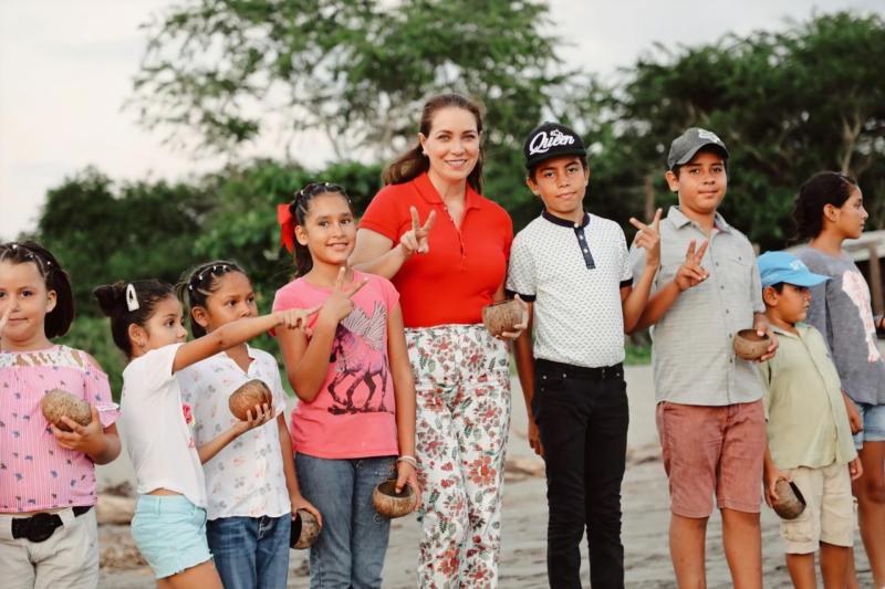 \"El bienestar de nuestras niñas y niños es lo más importante\": Ana Esperanza Berumen