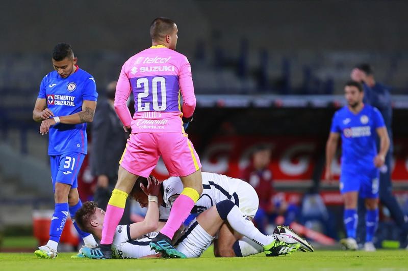 PUMAS 4-0 CRUZ AZUL - La madre de todas las cruzazuleadas