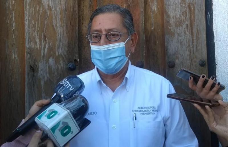 Ni abrazos, ni besos en estas fiestas decembrinas: Pide epidemiólogo a nayaritas