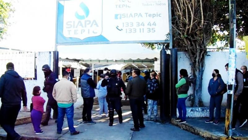 Cientos de tepicenses responsables realizan sus pagos en el SIAPA Tepic