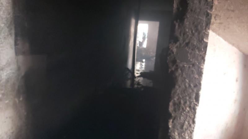 Provocan incendio en  una casa abandonada