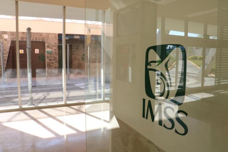 Hombres armados irrumpen en hospital del IMSS en Sonora y roban tanques de oxígeno