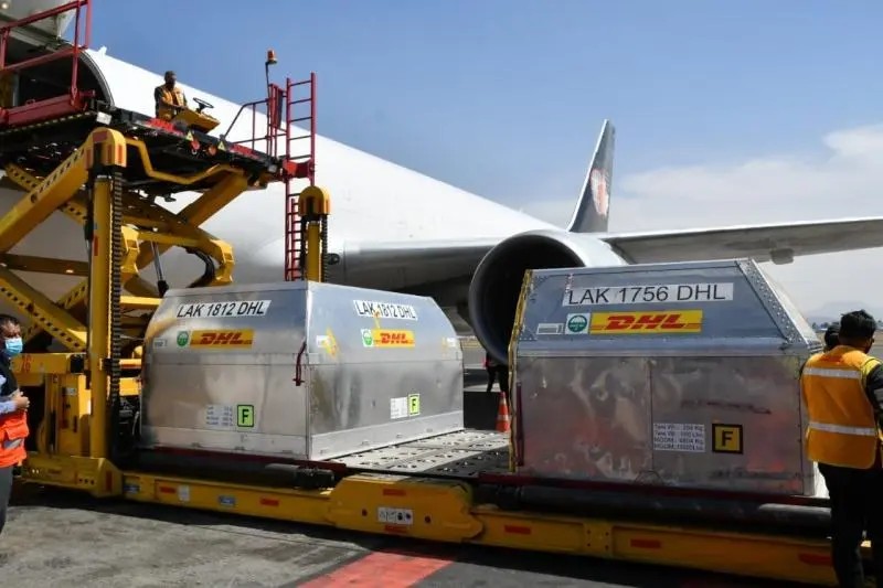 México recibe casi medio millón de vacunas Pfizer-BioNTech