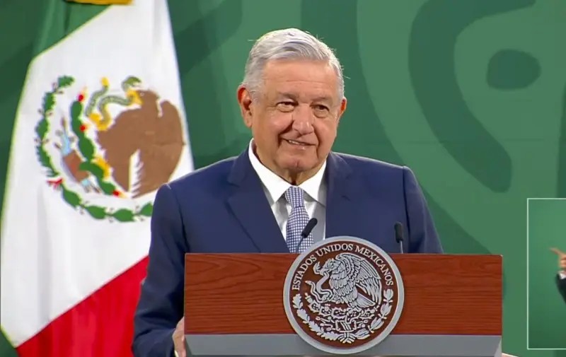 El presidente de México niega vacunación secreta a altos funcionarios